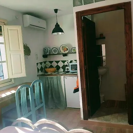 La Madrilena Guest house *